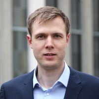 Dr. Andreas Parr