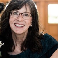 Karen Farnell