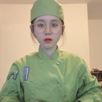 Thuy Bao Ngoc Tran
