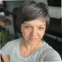 Mihaela T.