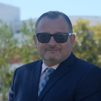 Luis Velez