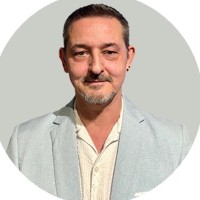 Oliver Dippold