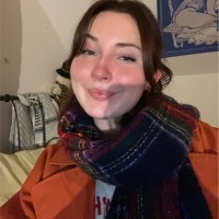 Éabha Nic Eachmharcaigh