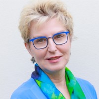 Andrea Winter