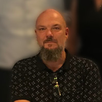 Lars Holstein