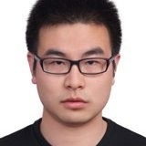 李英伟