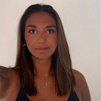 Axelle Annicolas