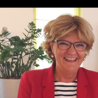 Vera Bouman