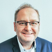 Dirk Vangenhassend