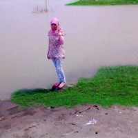 Phiphi putrie M Banta