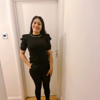 Helen Canales