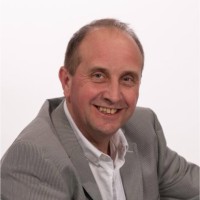 Ian Straw CMgr FCMI