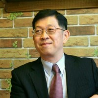 John Joowon Kim