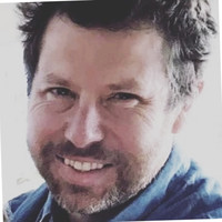 Angus Schmidt