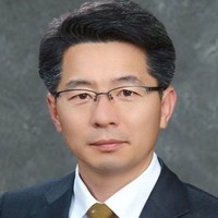 Dongki Lee