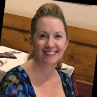 Laura L Porter