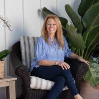 Elizabeth Lamont