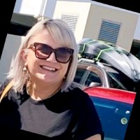 Lesley Dukes