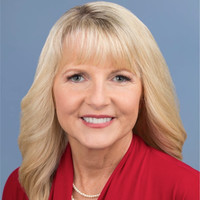 Suzy Chayka