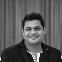 Manikandan V