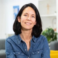 Caroline Hue
