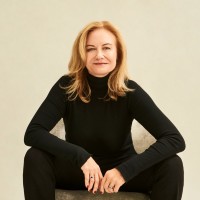 Clare Knight