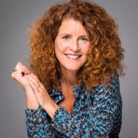 Yvonne Wienk