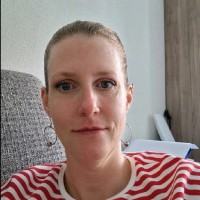 Suzanne Maes