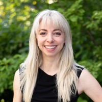 Kelsey Odom, Aia