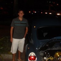 Maxi Caratzu