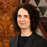 Dr Catherine McIntosh