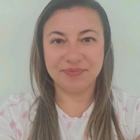 Debora Esteves