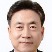 Roberto Kim