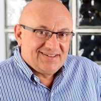 Avraham Raz אברהם רז