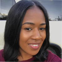 Amanda Abram, Mshi, Bs, Rhia
