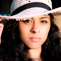Laura Conquérir Le Web