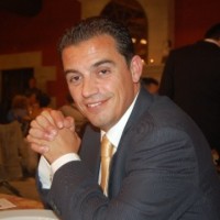 JAVIER F.