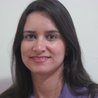Débora Abrahão Siqueira