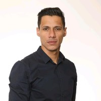 Thiago B.