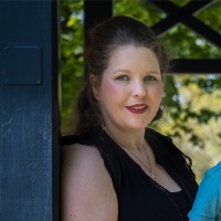 Sharon Suiker
