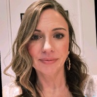 Louise Hayes