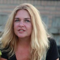 Esther Van Riel
