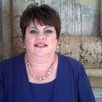Elmien Basson