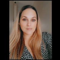 Nicolene Links
