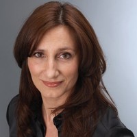 Sandra Neubaeumer