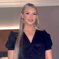 Lauren Kealy