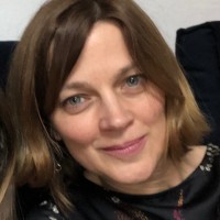 Emmanuelle B.