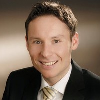 Dr. Andreas Springauf
