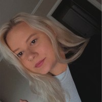 Rayna Holman