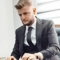 Emrah Taş